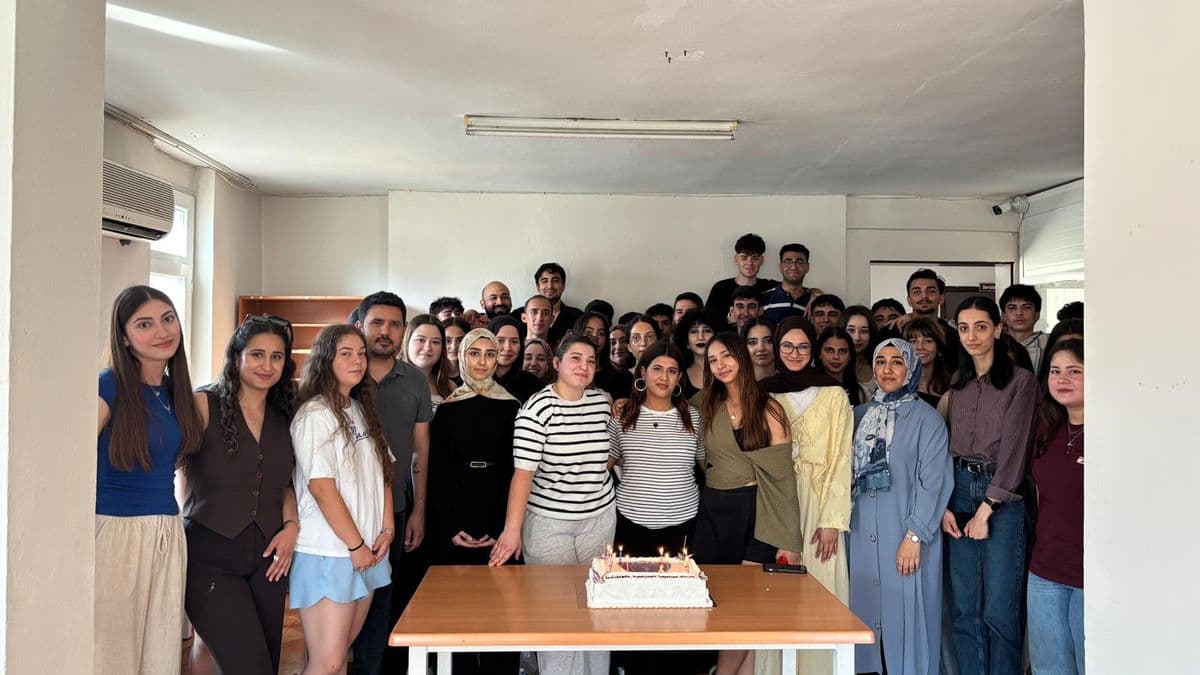 Genç Kalem'de öğrenciler ve öğretmenler bir arada